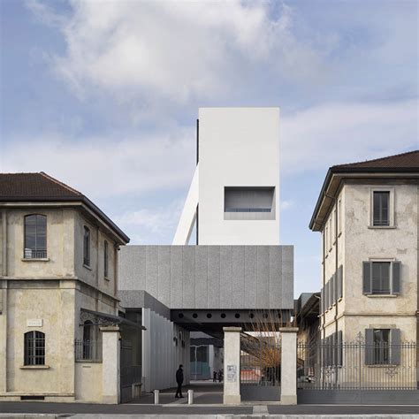 the space prada foundation|oma fondazione prada.